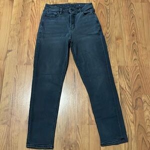 American Eagle Mom Jeans